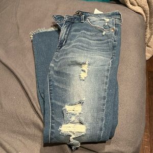Abercrombie mid rise super skinny jeans barely worn